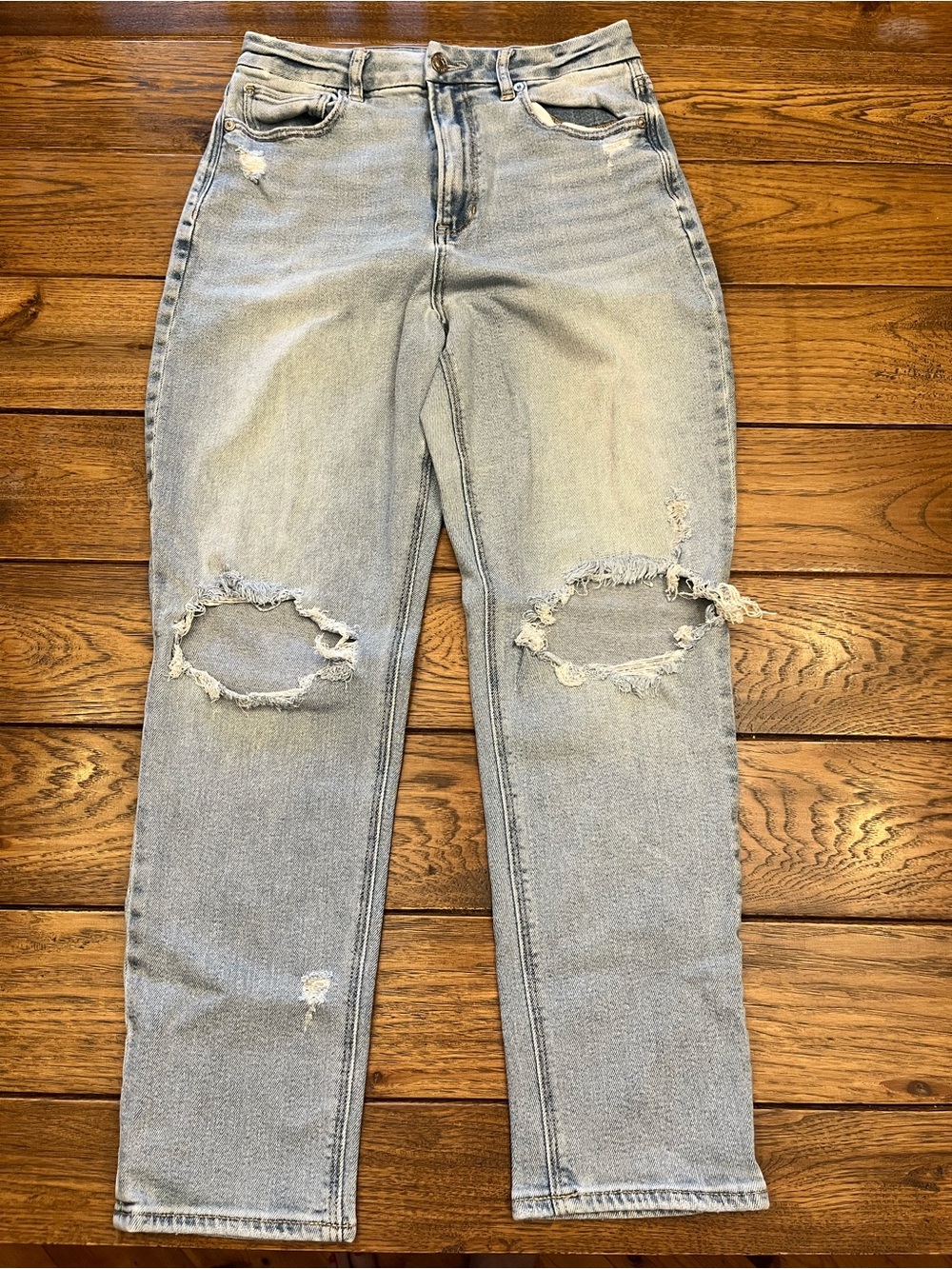American Eagle Outfitters Light Blue Ripped Straight Leg Jeans